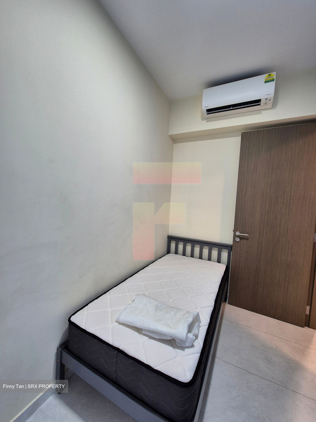 North Buona Vista Road (D5), Condominium #598155501